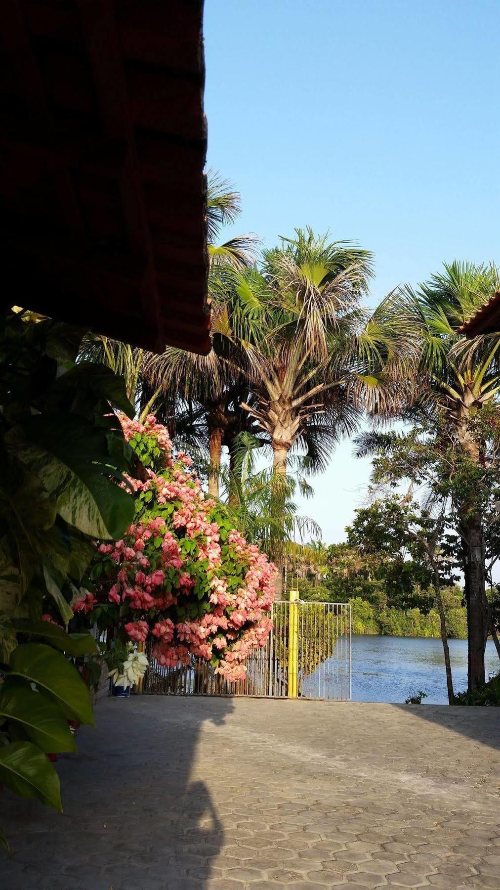 Chale Marinas Hotel Barreirinhas Eksteriør billede